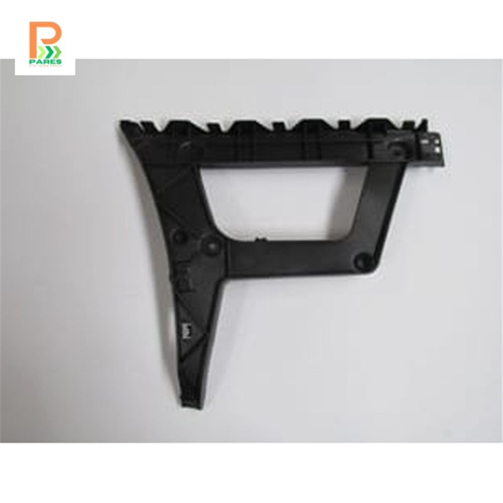 AUDI A4- 2013-2015- ARKA TAMPON BRAKETİ İÇ SOL TARAF (YAN KULAĞA TAKILAN) (PLASTİK) 