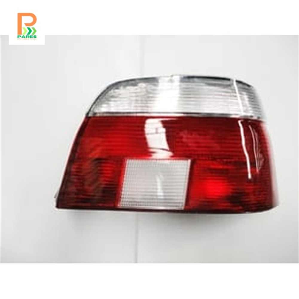 BMW 5 SERI- E39- 1996-2000- STOP LAMBASI SAĞ TARAF KIRMIZI/BEYAZ (DUYSUZ) (FAMELLA)