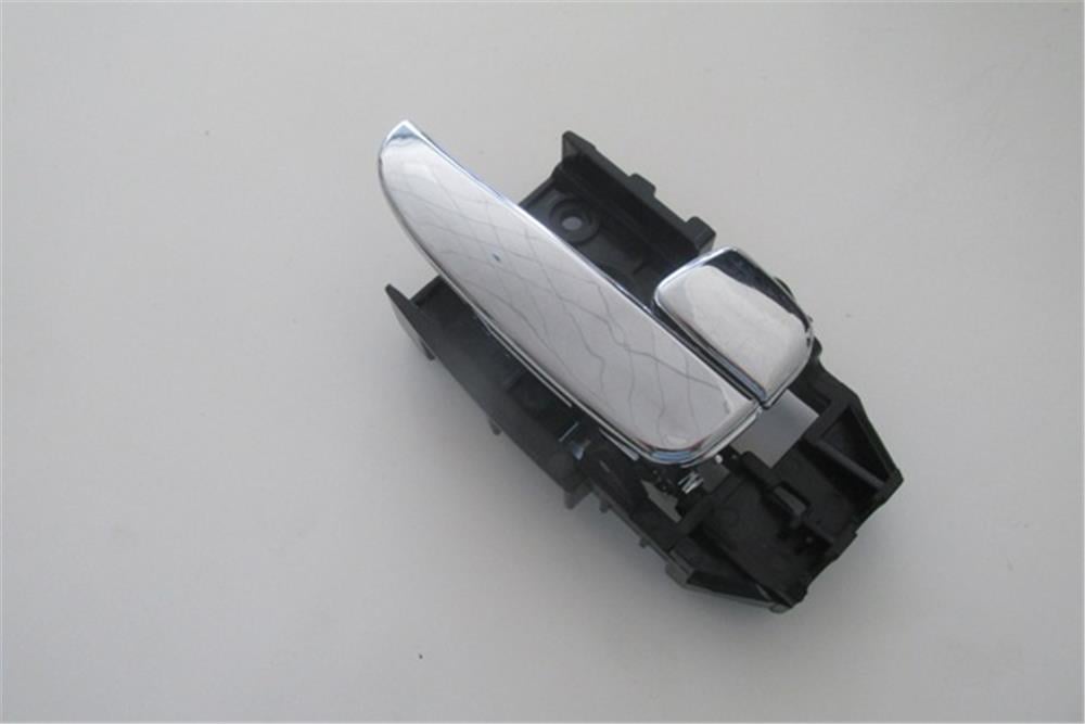 HYUNDAI ELANTRA- 02/03; ÖN KAPI İÇ AÇMA KOLU SAĞ TARAF NİKELAJLI