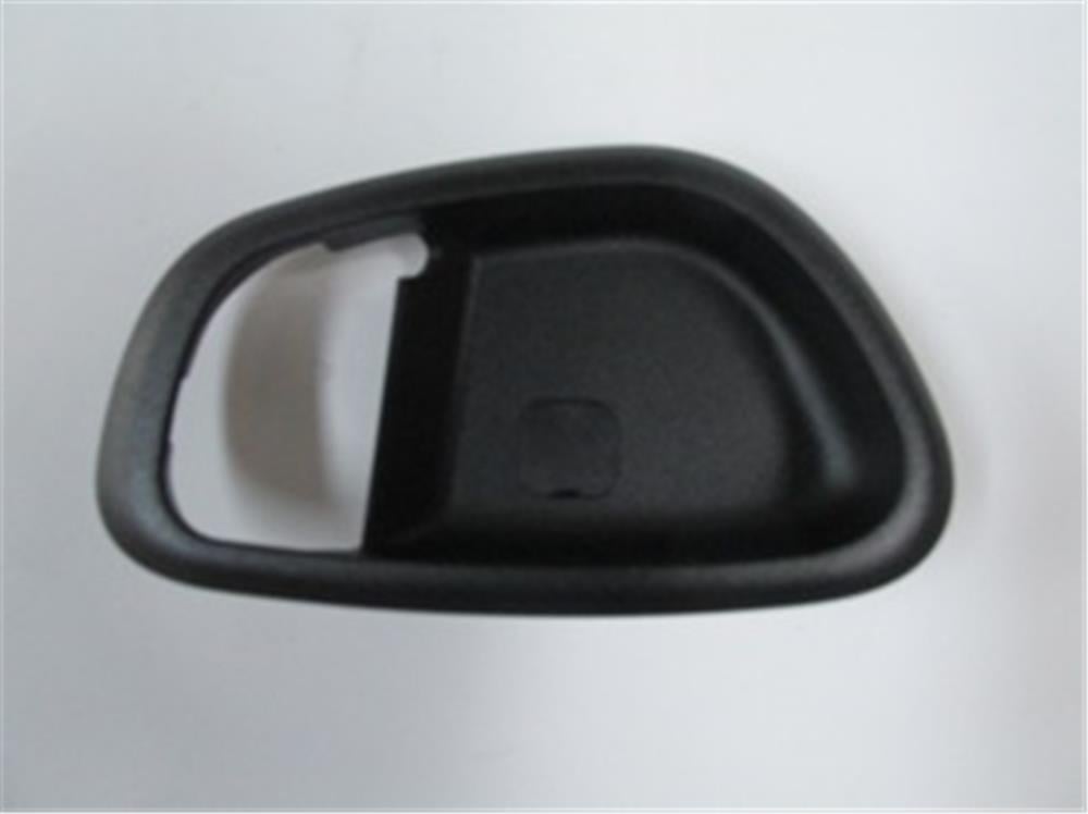 HYUNDAI I10- 08/11; ÖN KAPI İÇ AÇMA KOLU ÇERÇEVESİ SAĞ TARAF SİYAH