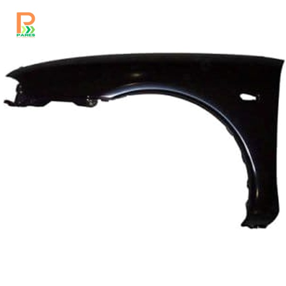 MITSUBISHI CARISMA- 1997-2000- ÖN ÇAMURLUK DELİKLİ SOL TARAF 