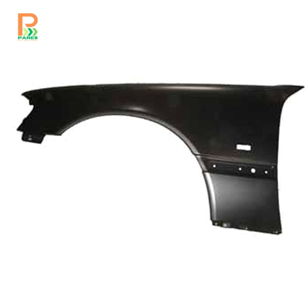 OEM NO 2028810301 UYUMLU MERCEDES C CLASS W202 93/99 ÖN ÇAMURLUK DELİKLİ SOL