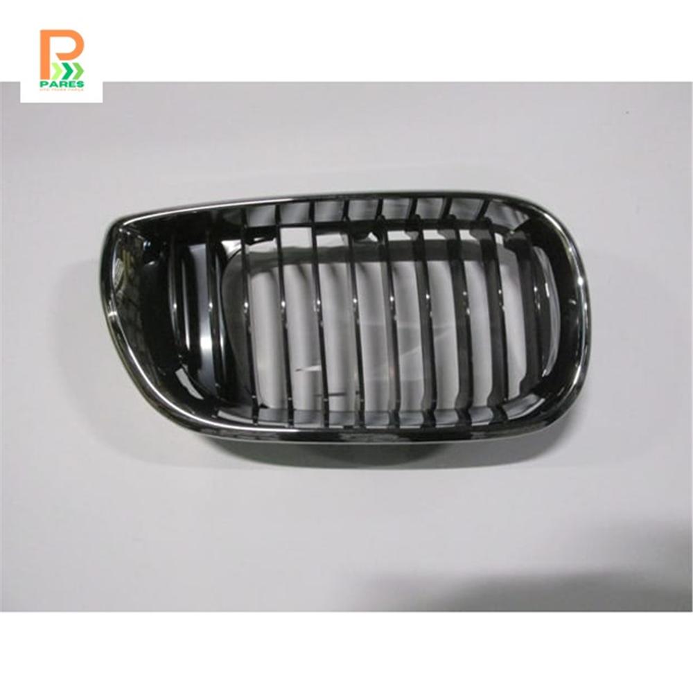 OEM NO 51137030546 UYUMLU BMW 3 SERI E46 SD 02/05 ÖN PANJUR SAĞ SİYAH/NİKELAJ ÇERÇEVELİ