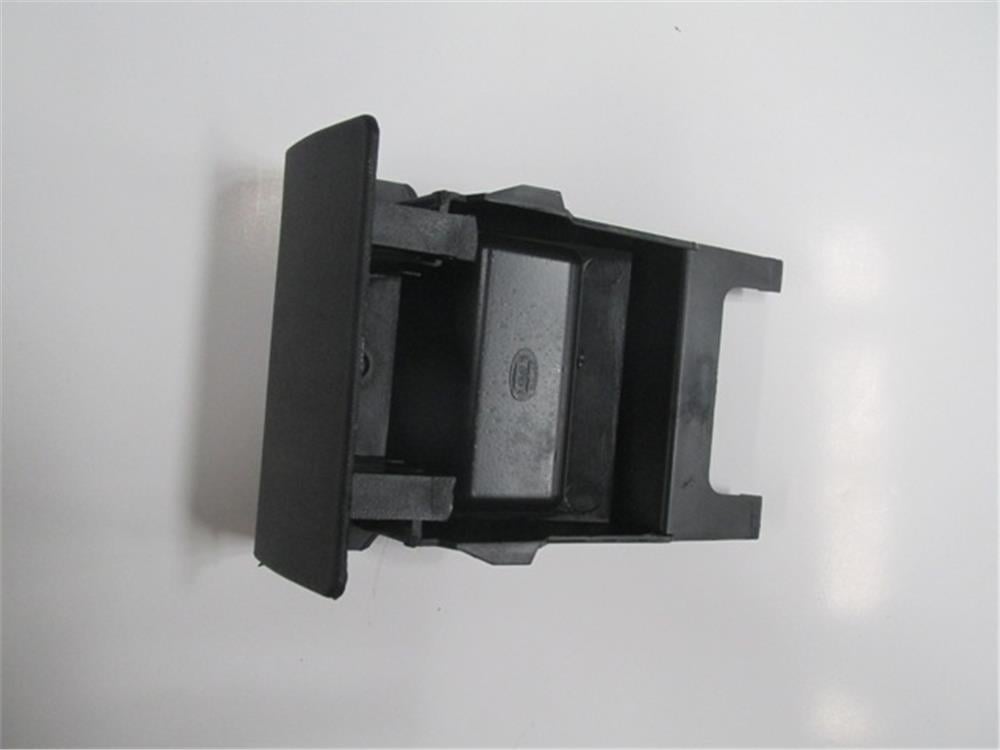 OPEL ASTRA- G- SD/HB- 99/09; MARŞPİYEL PLASTİĞİ ÖN KRİKO KAPAĞI SOL TARAF 