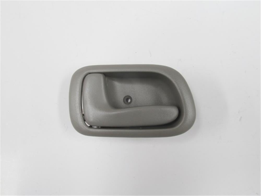 TOYOTA COROLLA- AE111- 1999-2000- ÖN KAPI İÇ AÇMA KOLU SOL TARAF (AÇIK )