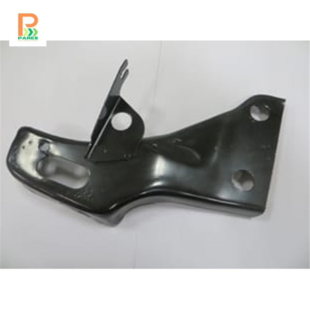 TOYOTA HILUX- PICK UP LN106- 89/97; ÖN TAMPON BAĞLANTI BRAKETİ SAĞ TARAF 