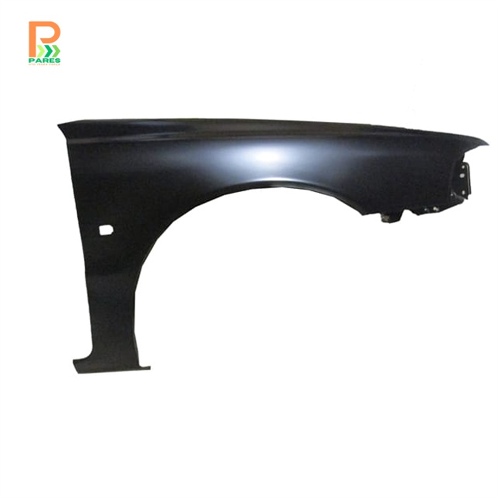VOLVO S40- 1996-2000- ÖN ÇAMURLUK DELİKLİ SAĞ TARAF 
