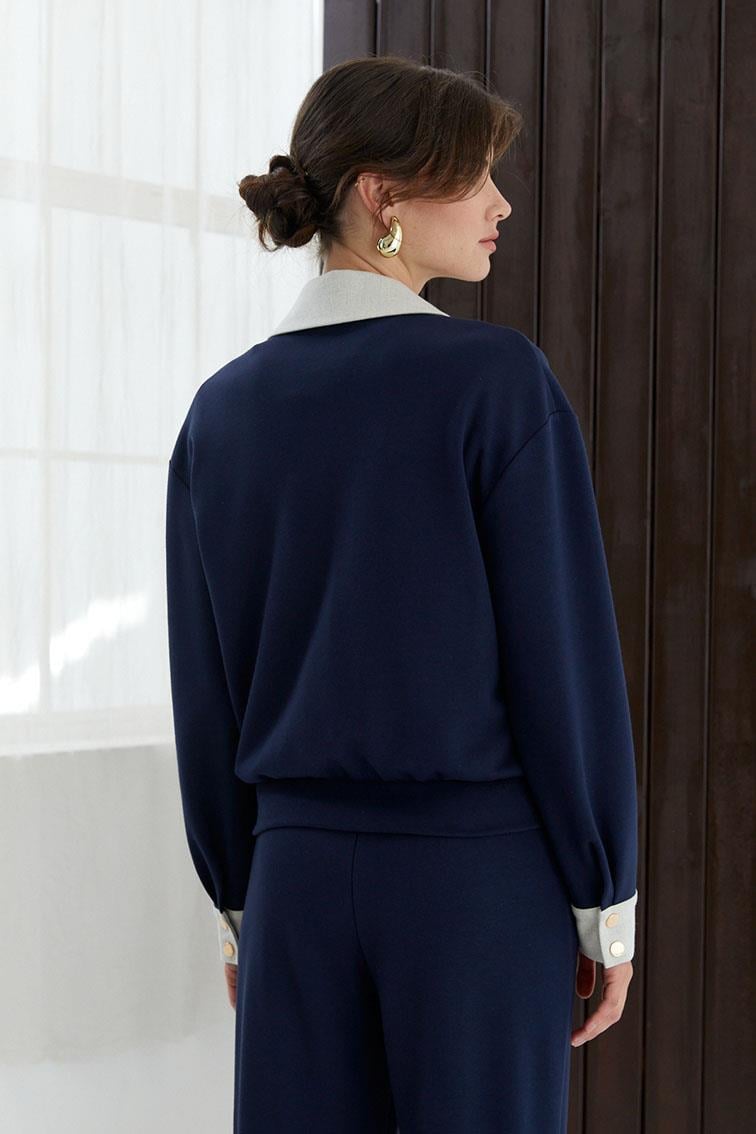 Broş Kalp Detaylı Lacivert Sweat