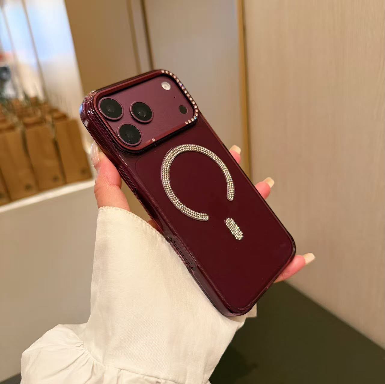 Crystal Aura Taşlı M‑Safe Silikon Kılıf Cherry Renkli