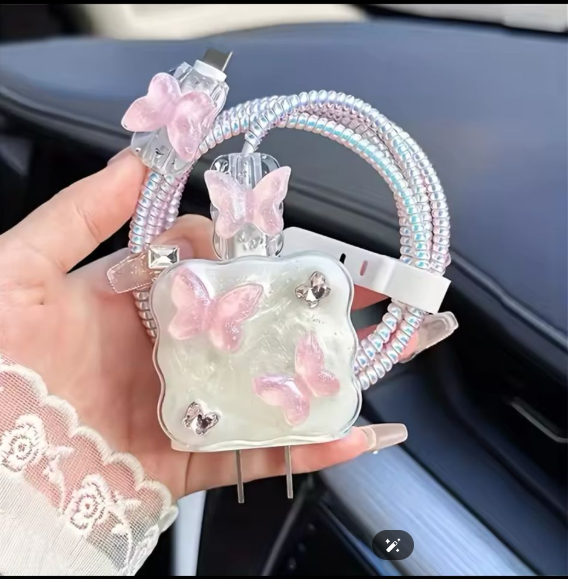Kelebek Tasarımlı Şarj Başlığı ve Kablo Kılıfı (Şarj başlığı ve kablo içermez)