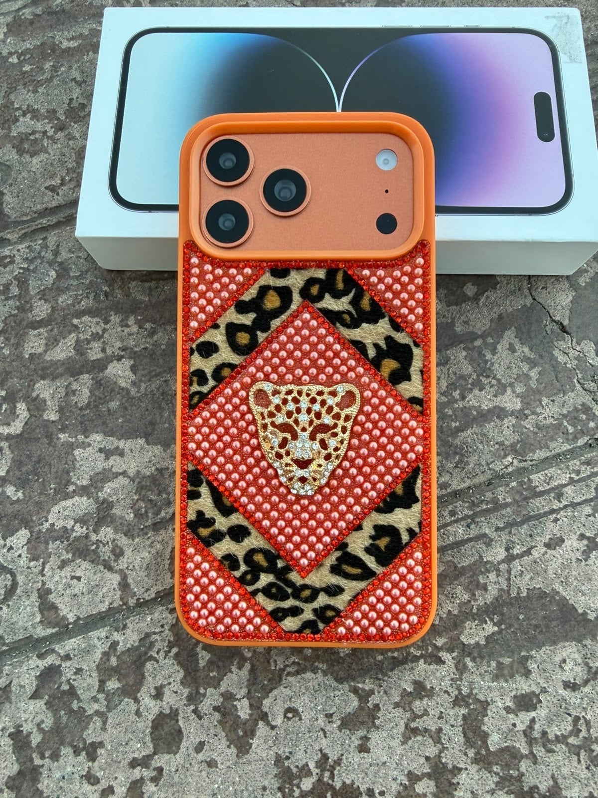 NewLeo Luxe Leopar Motifli Taşlı Kılıf Turuncu Renkli