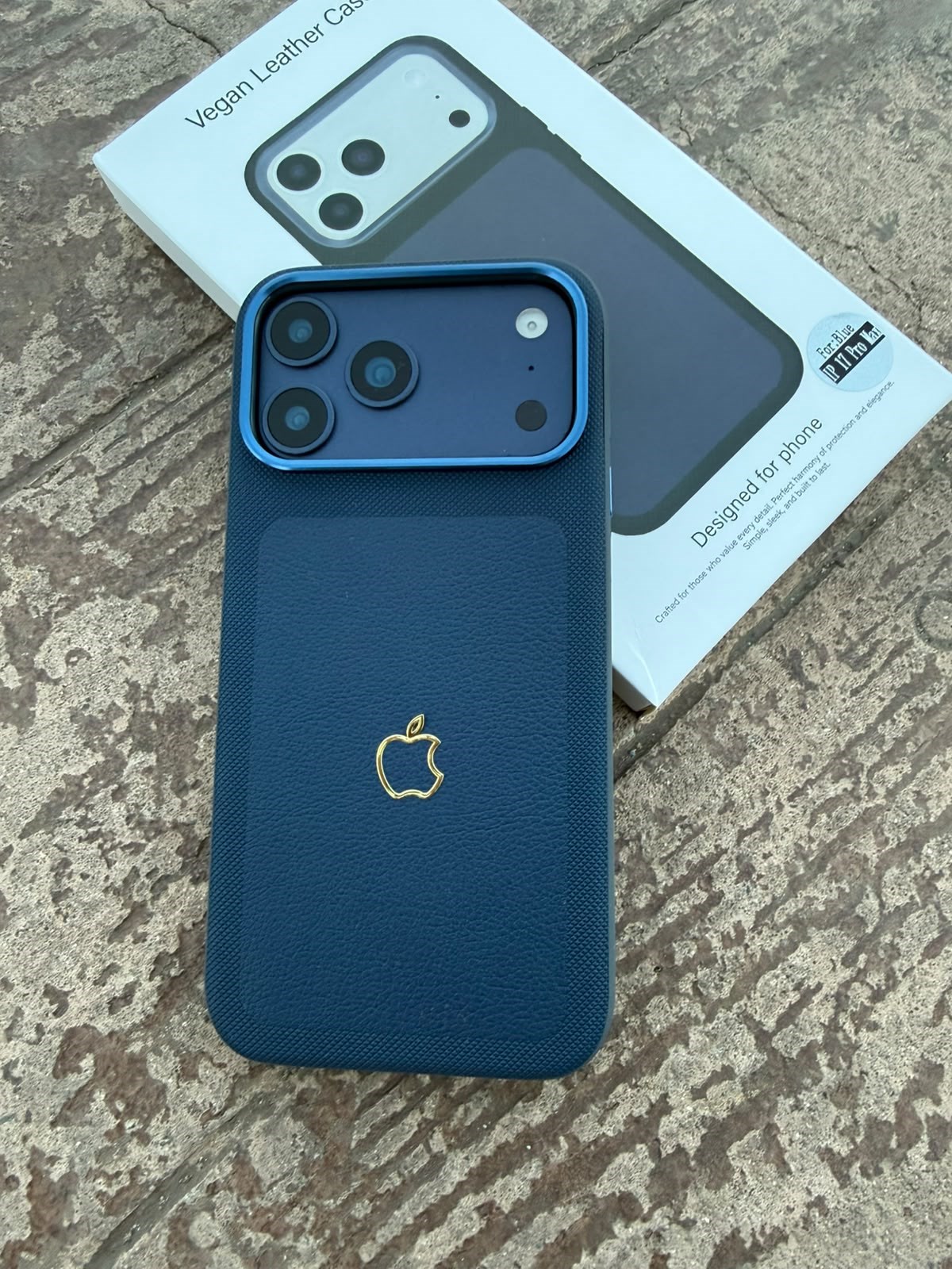 Prestige Duo Magsafe Özellikli Deri Dokulu Kılıf Lacivert Renkli