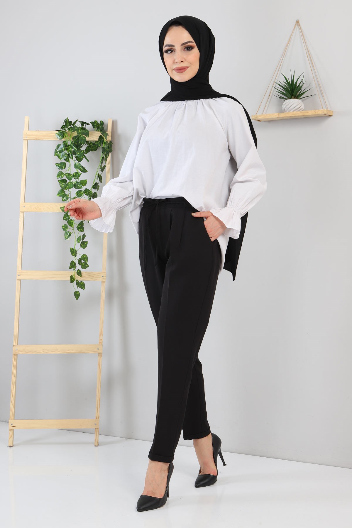 Beli Bağcıklı Kumaş Pantolon Siyah 10654