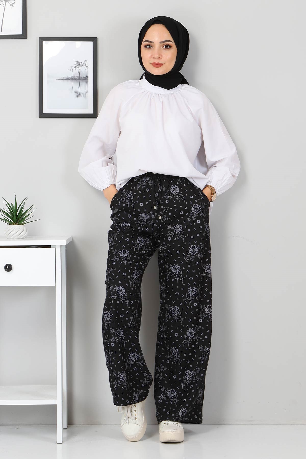 Beli Lastikli Çiçekli Pantolon Siyah 10779-4