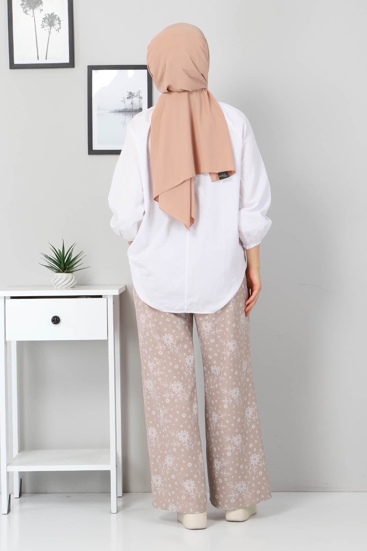 Beli Lastikli Çiçekli Pantolon Vizon 10779-4