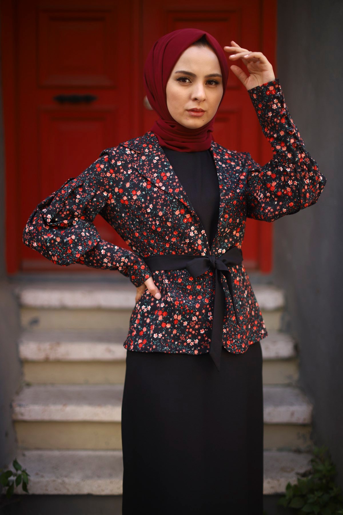 Çiçek Desen Ceketli Tesettür Kombin Siyah Siyah 10073-4