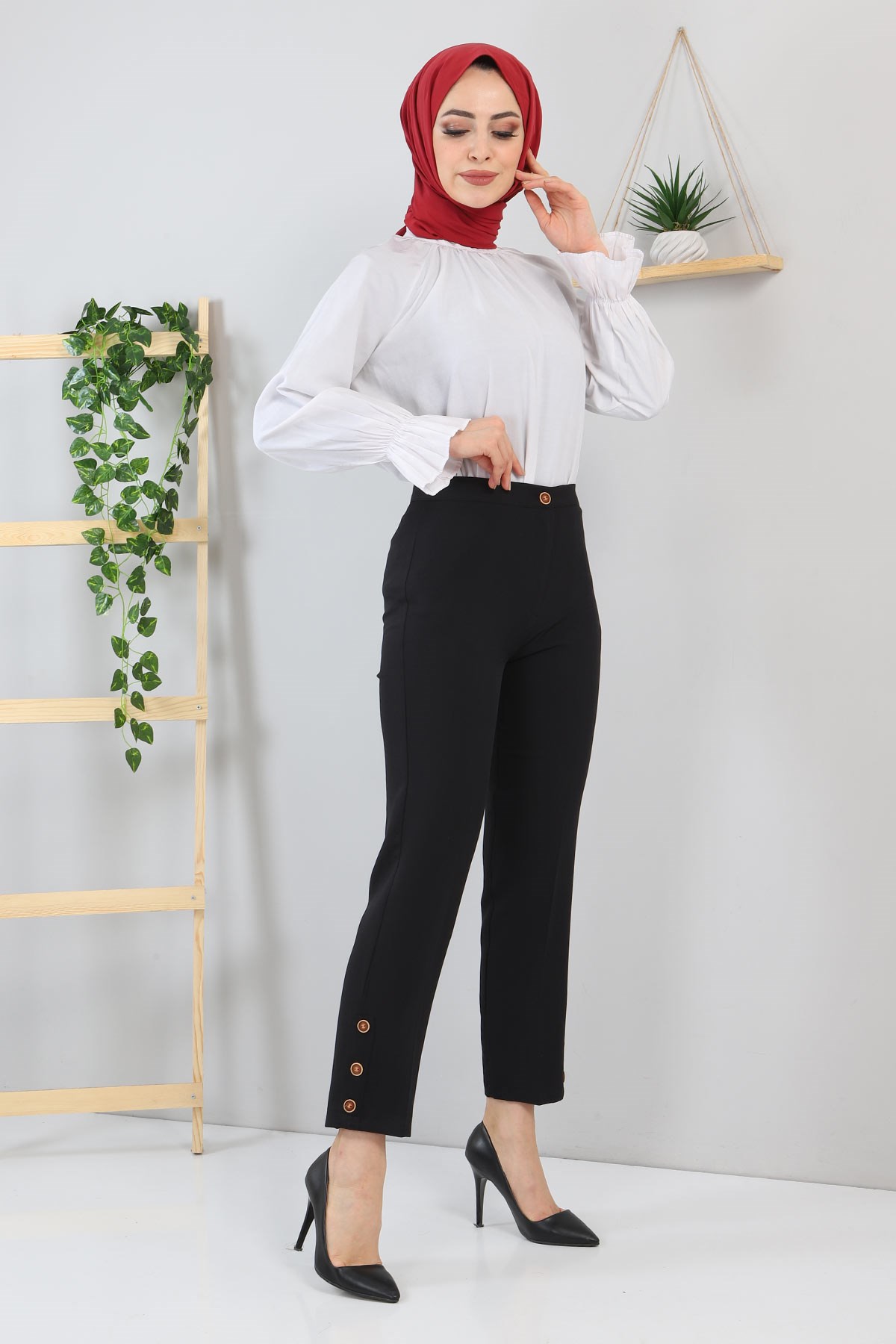 Düğme Detaylı Pantolon Siyah 10632