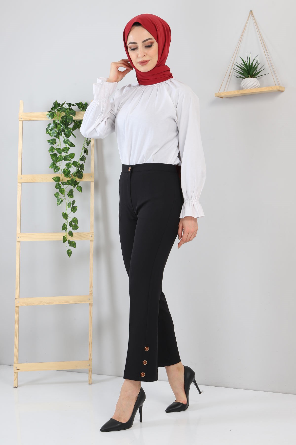 Düğme Detaylı Pantolon Siyah 10632