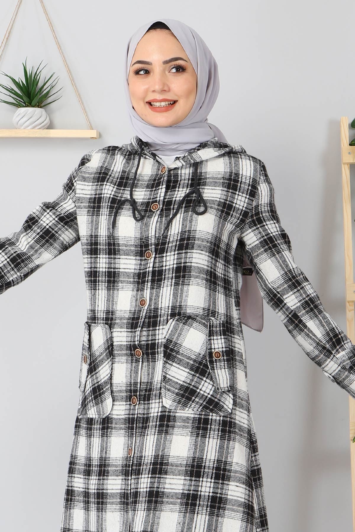 Düğmeli Ekoseli Kap Siyah 10106