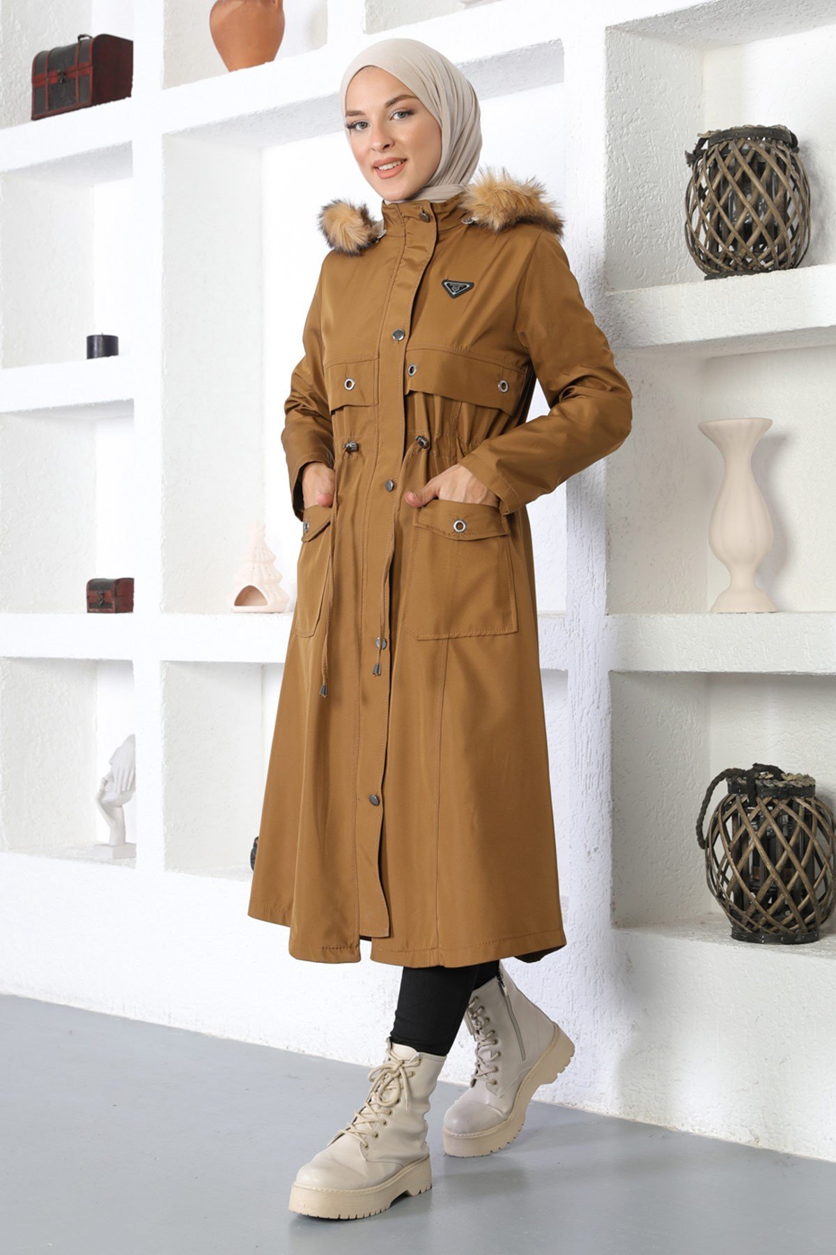 Kuşgözü Detaylı Detaylı Armalı Mont Taba 10354