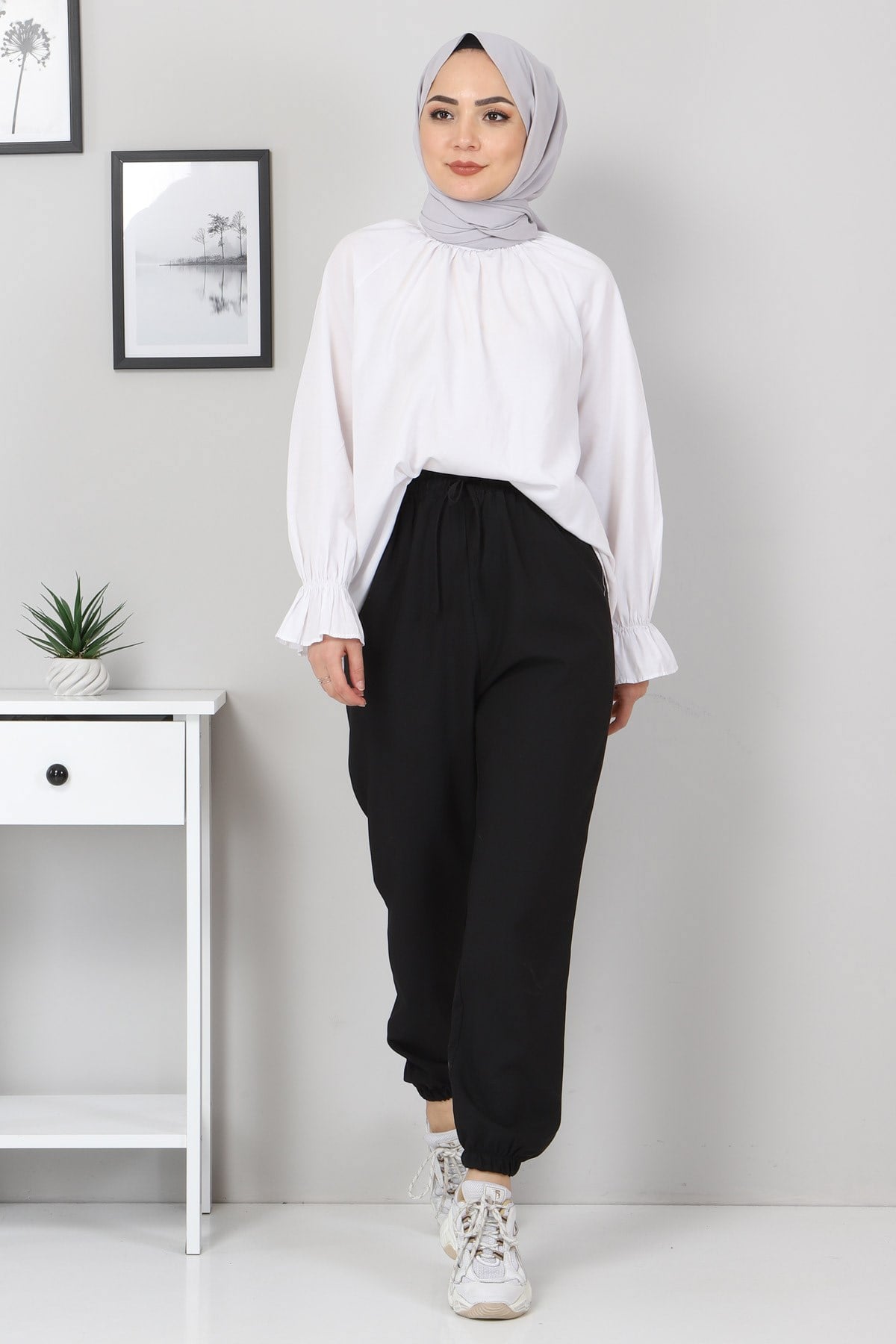 Lastik Detaylı Pantolon Siyah 10266