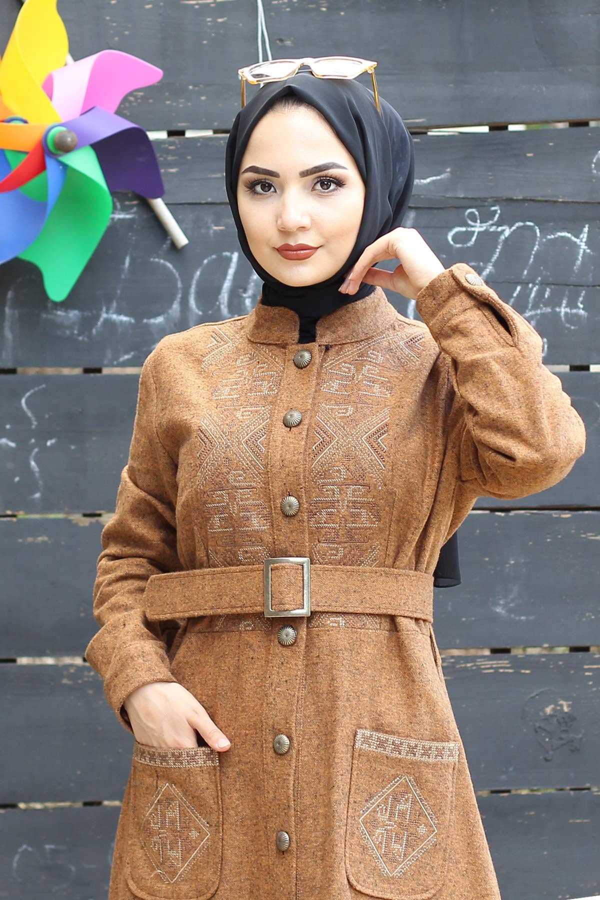 Nakış Detaylı Tesettür Kaşe Taba Taba 10166-5