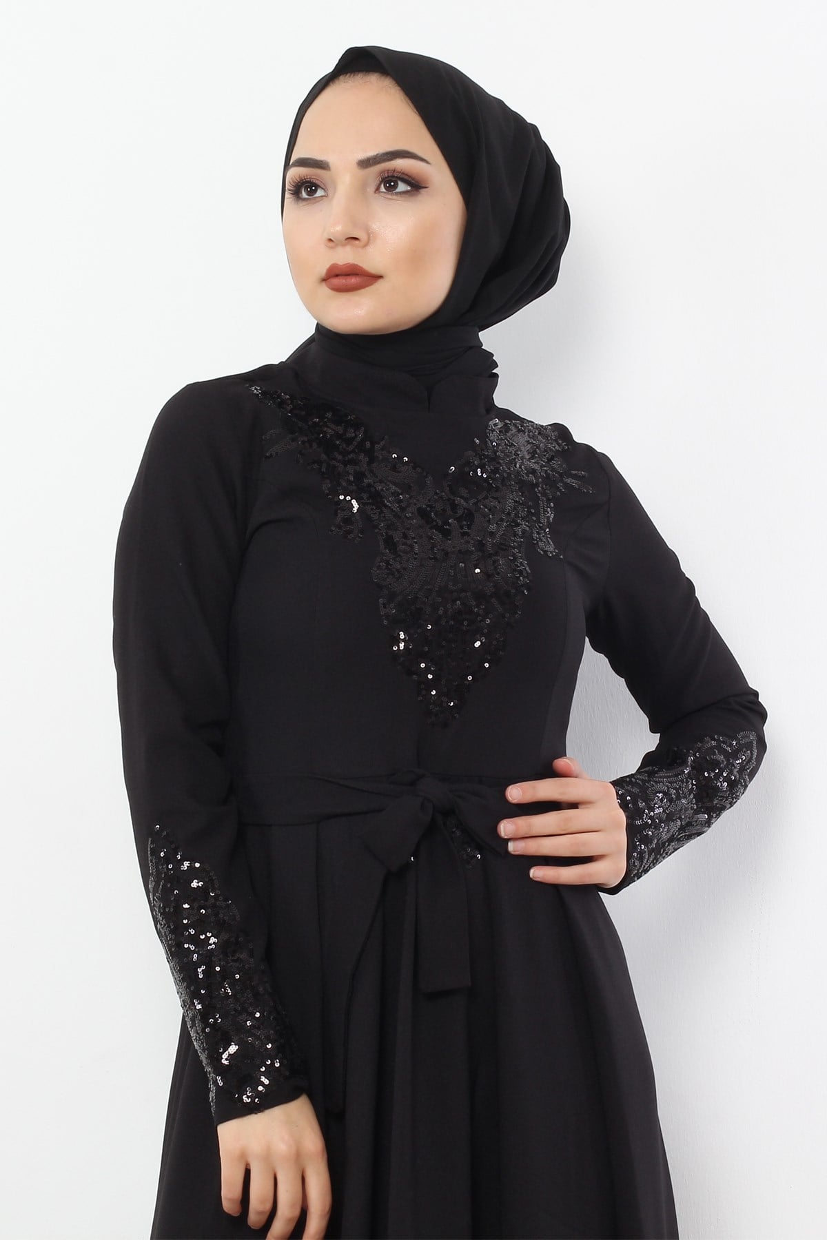 Pul Payet Ve Pileli Tesettür Elbise Siyah Siyah 8345-1