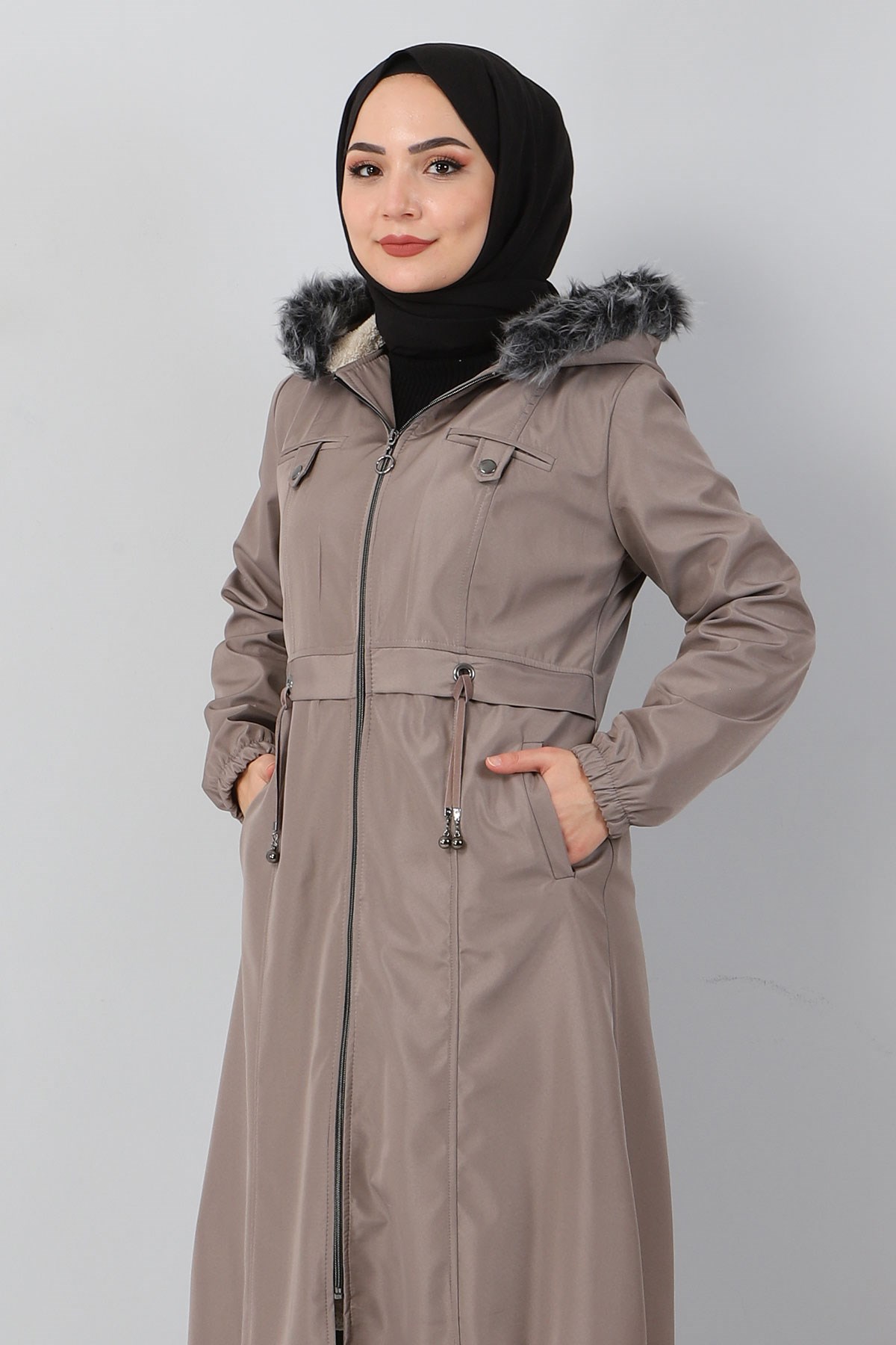 Püskül Detaylı Anne Mont Bej 10188