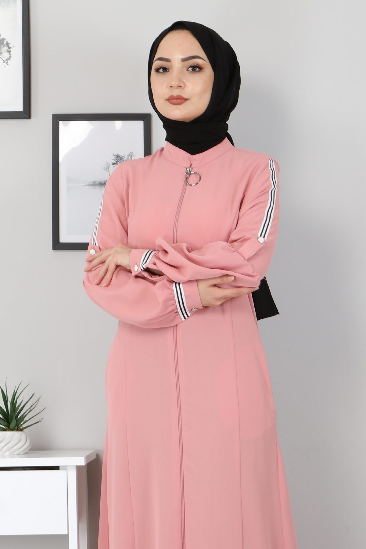 Şerit Detaylı Ferace Pudra 10810