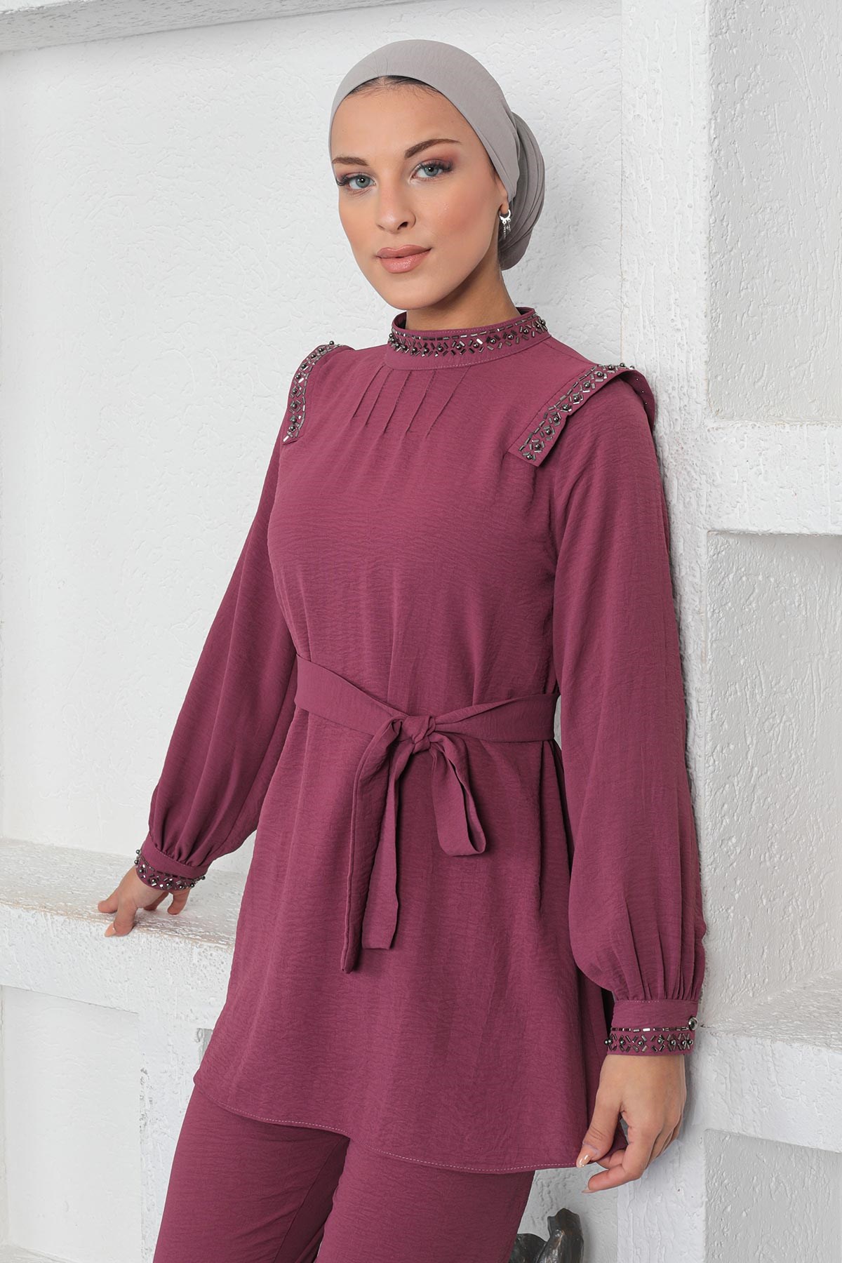Taş Detaylı Takım Mürdüm 18800
