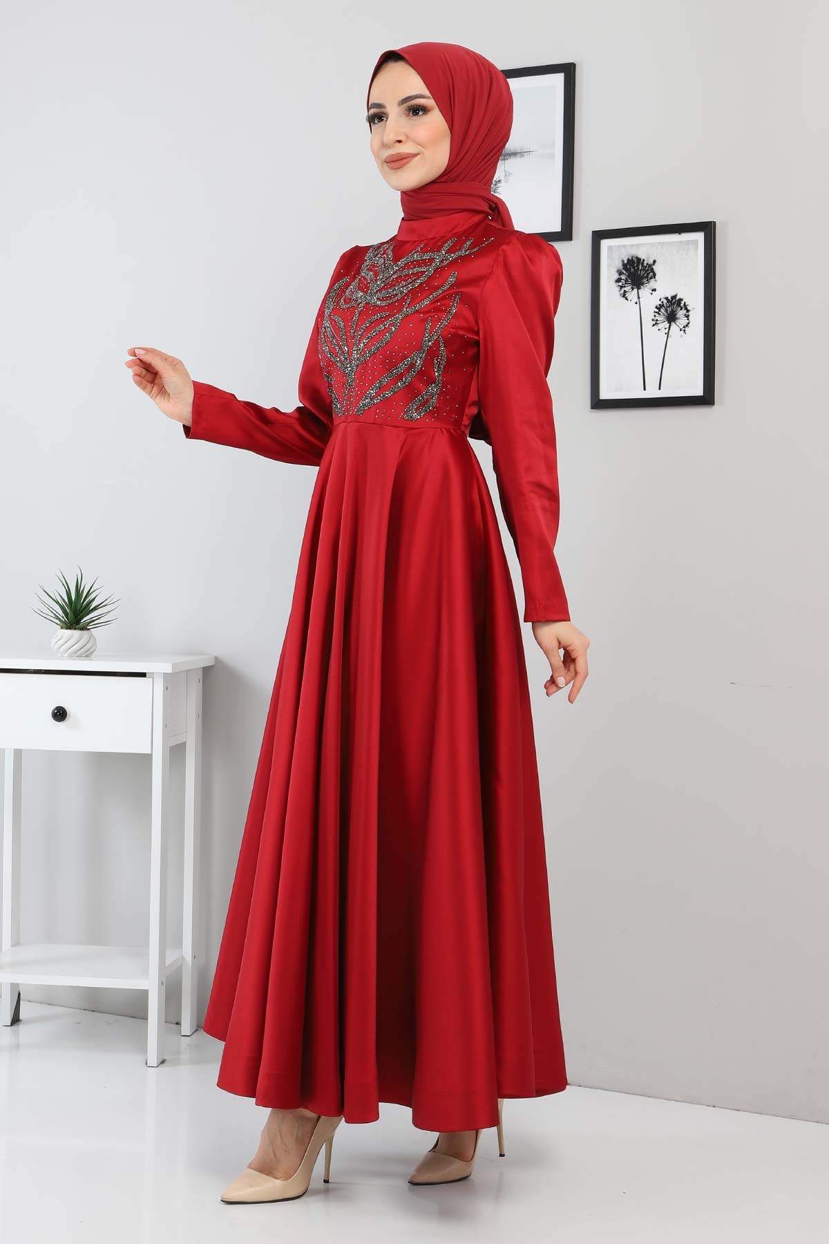 Taşlı Saten Abiye Kırmızı 11400