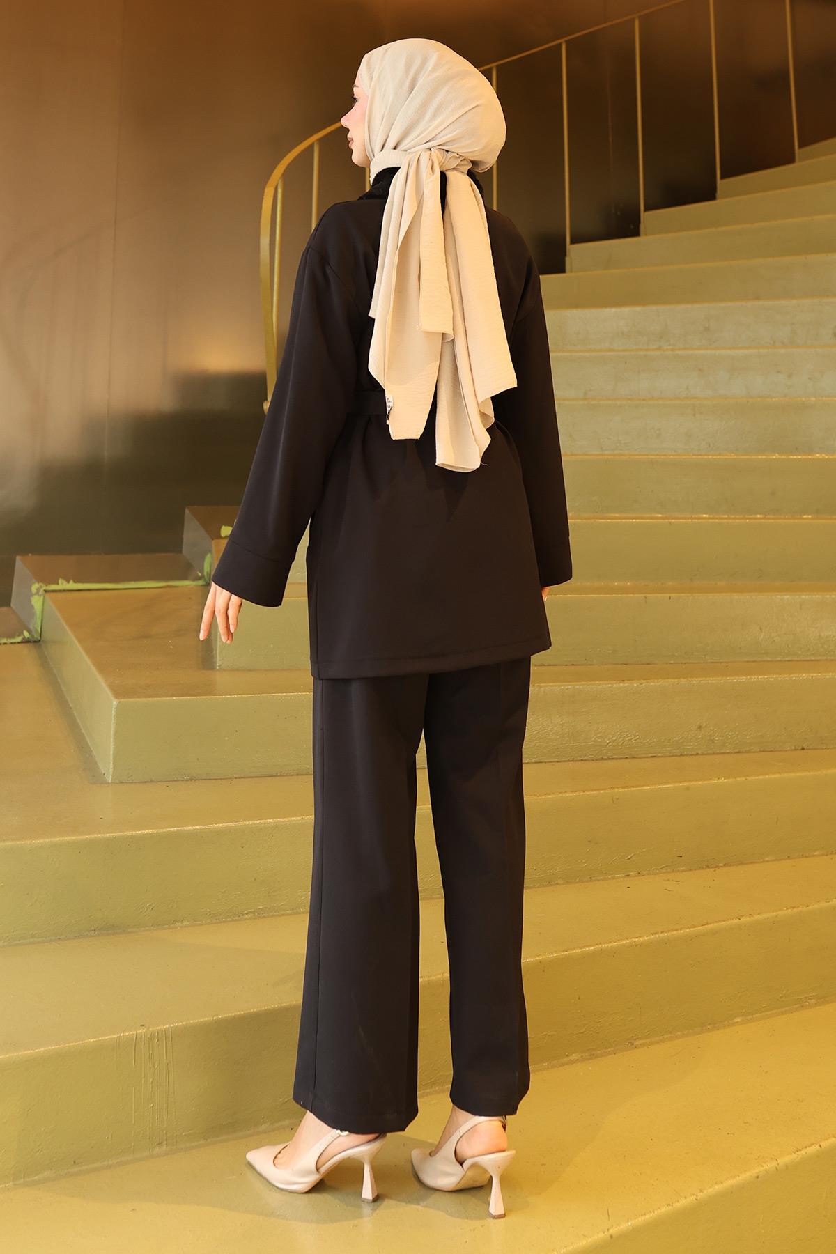 Yakası Kürk Detaylı Takım Siyah 19385