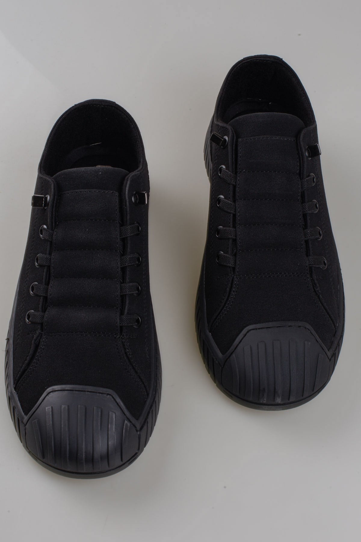 Gamelu Siyah  Vigor Burun Korumalı Erkek Nubuk Sneaker