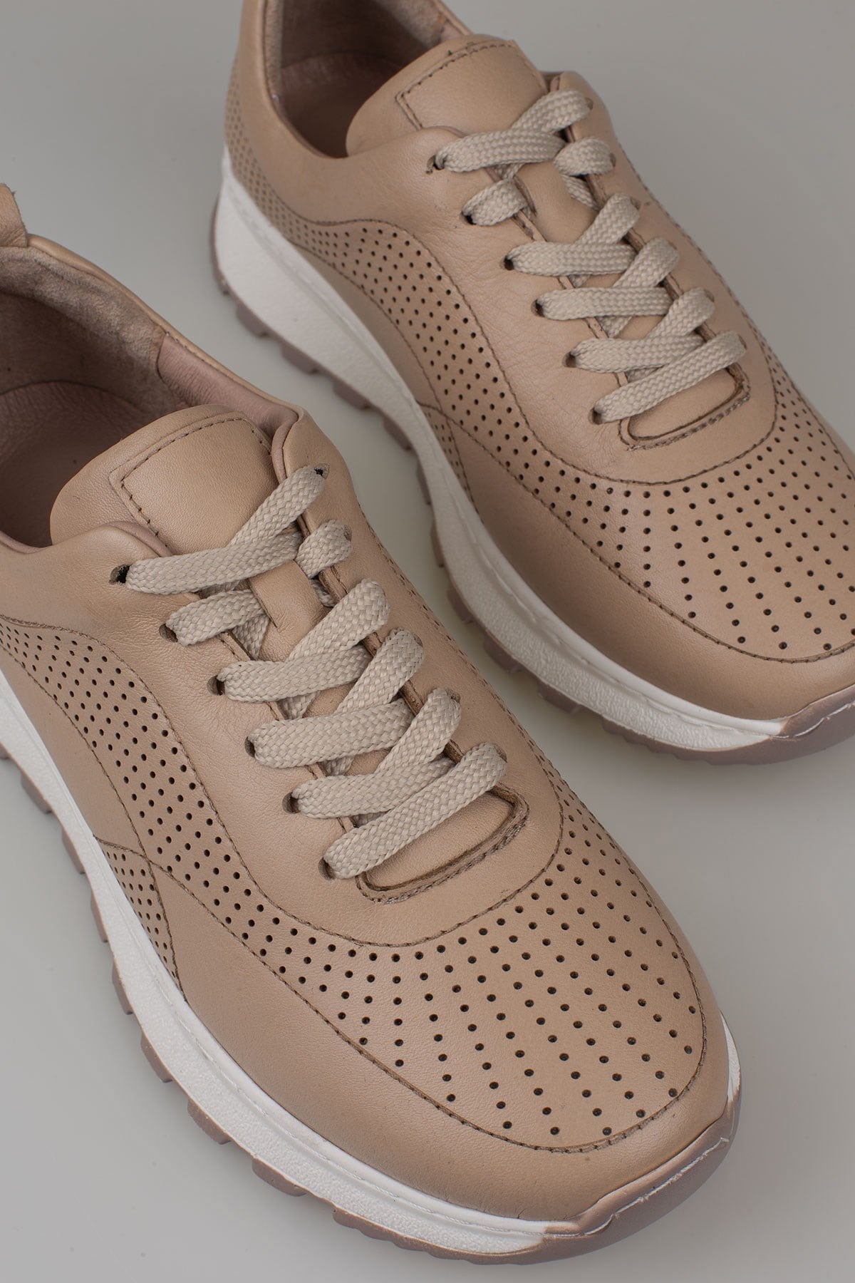 Trend Adımlar Kahverengi  Kadın Hakiki Deri Delikli Sneaker