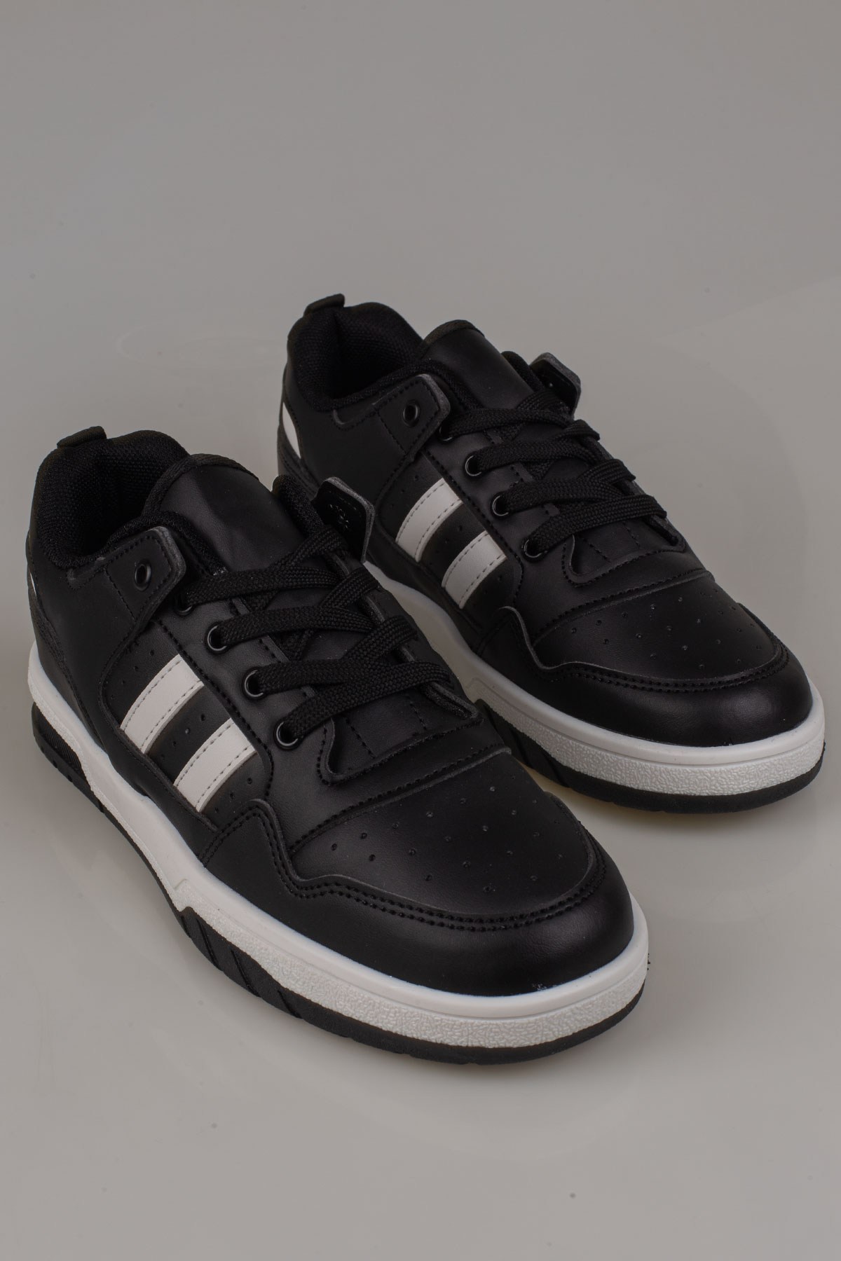 Trend Adımlar Siyah  Bağcıklı Düz Taban Unisex Spor Ayakkabı