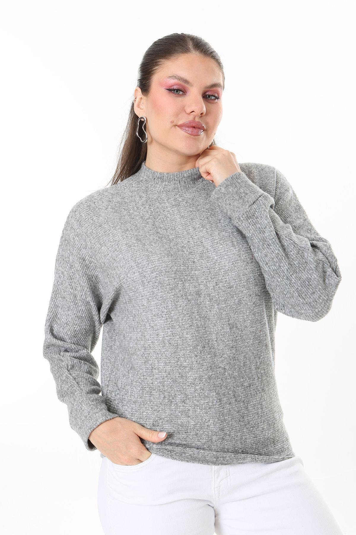 Kadın Büyük Beden Bebe Mavisi Yün Viskon Kumaş Yarasa Kollu Bluz 65N37703