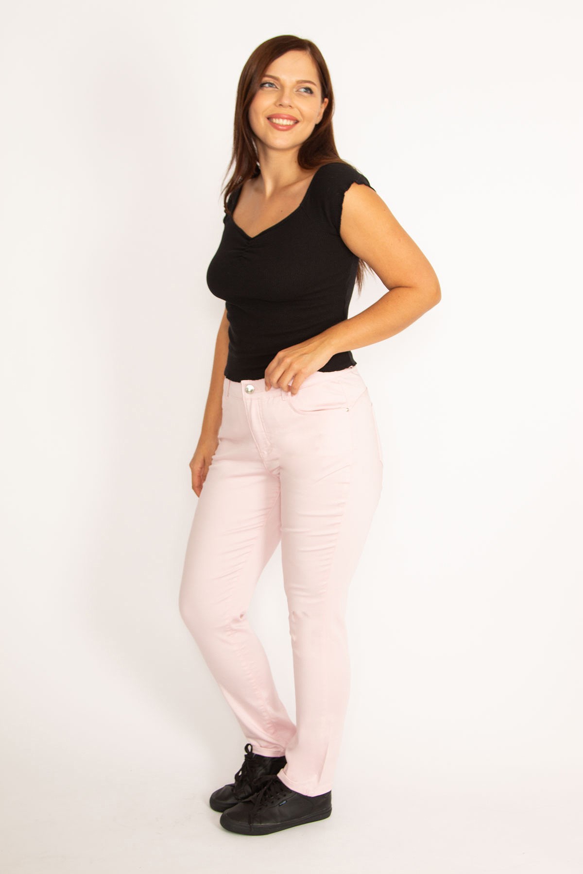 Kadın Pembe Likralı Gabardin Kumaş Yan Kemer Lastikli 5 Cepli Pantolon 65N34542