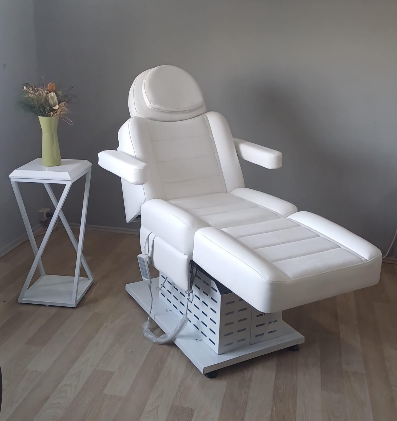 Dövme ve Güzellik Salonu 4 Motorlu Sedye