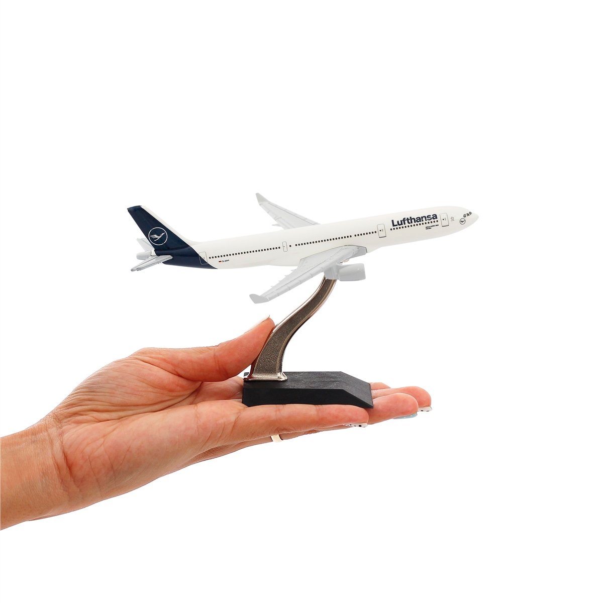 Zekupp - Maket Uçak - Airbus A330-300 1/400 Metal Gövde - LUFTHANSA Tasarım Model Uçak