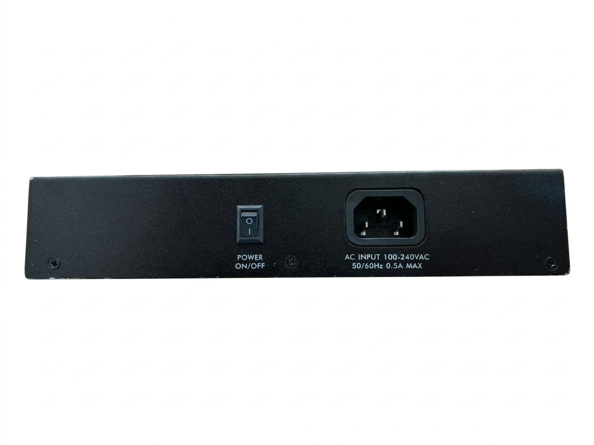 Zyxel ES1100-16 16 Port 10/100 Mbps Switch 2. El | Outlet | Kutusuz | Sadece CihazZyxelSwitch2.EL-ES1100-16