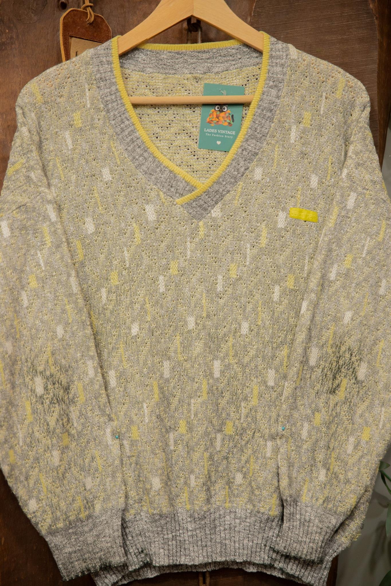 80's Yellow V Yaka Kazak