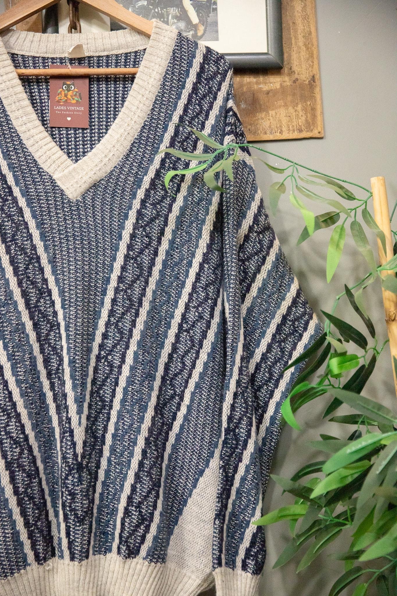 90's Coogi Wool V Yaka Kazak