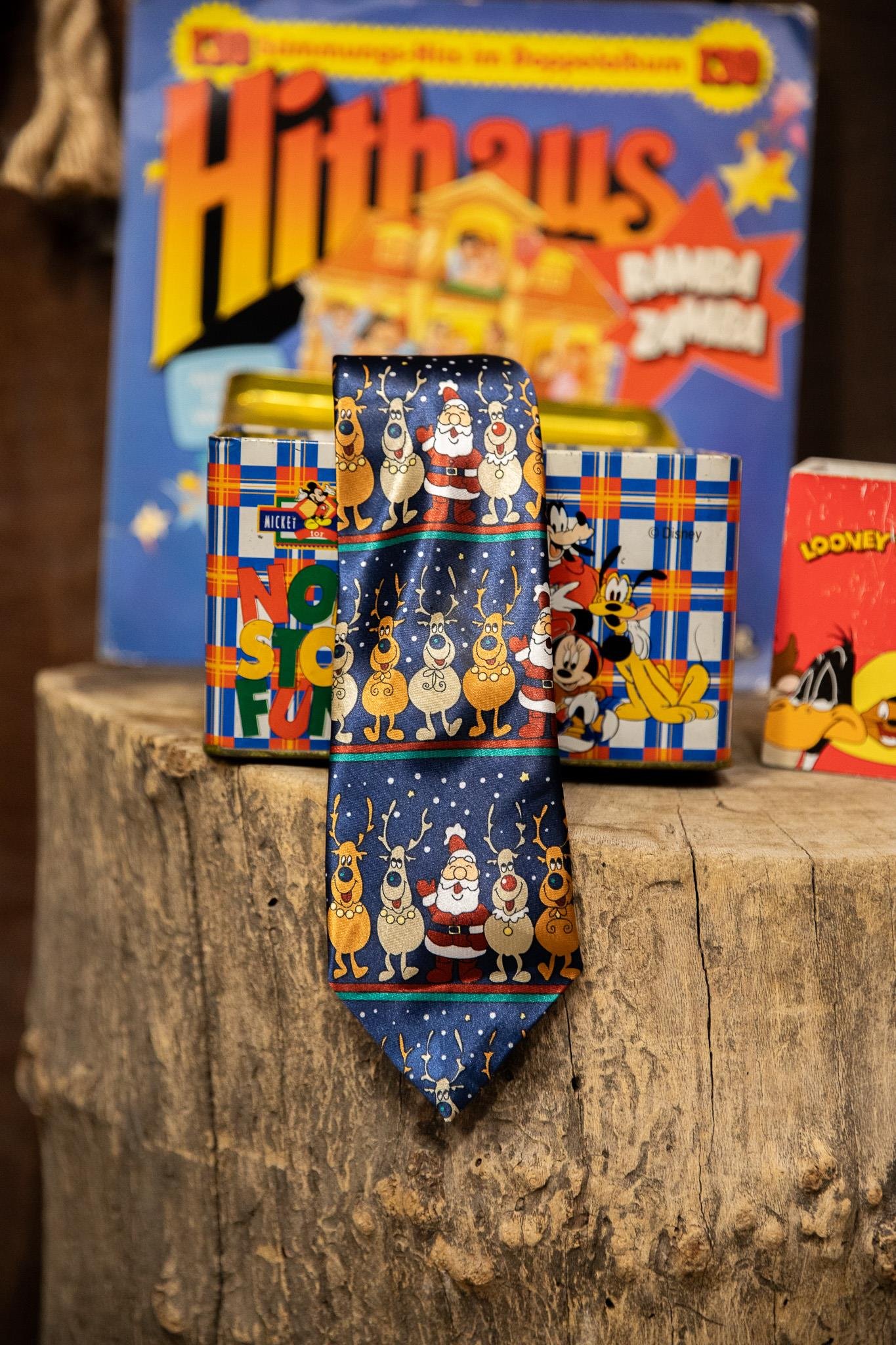 90's Dancing Christmast Tie