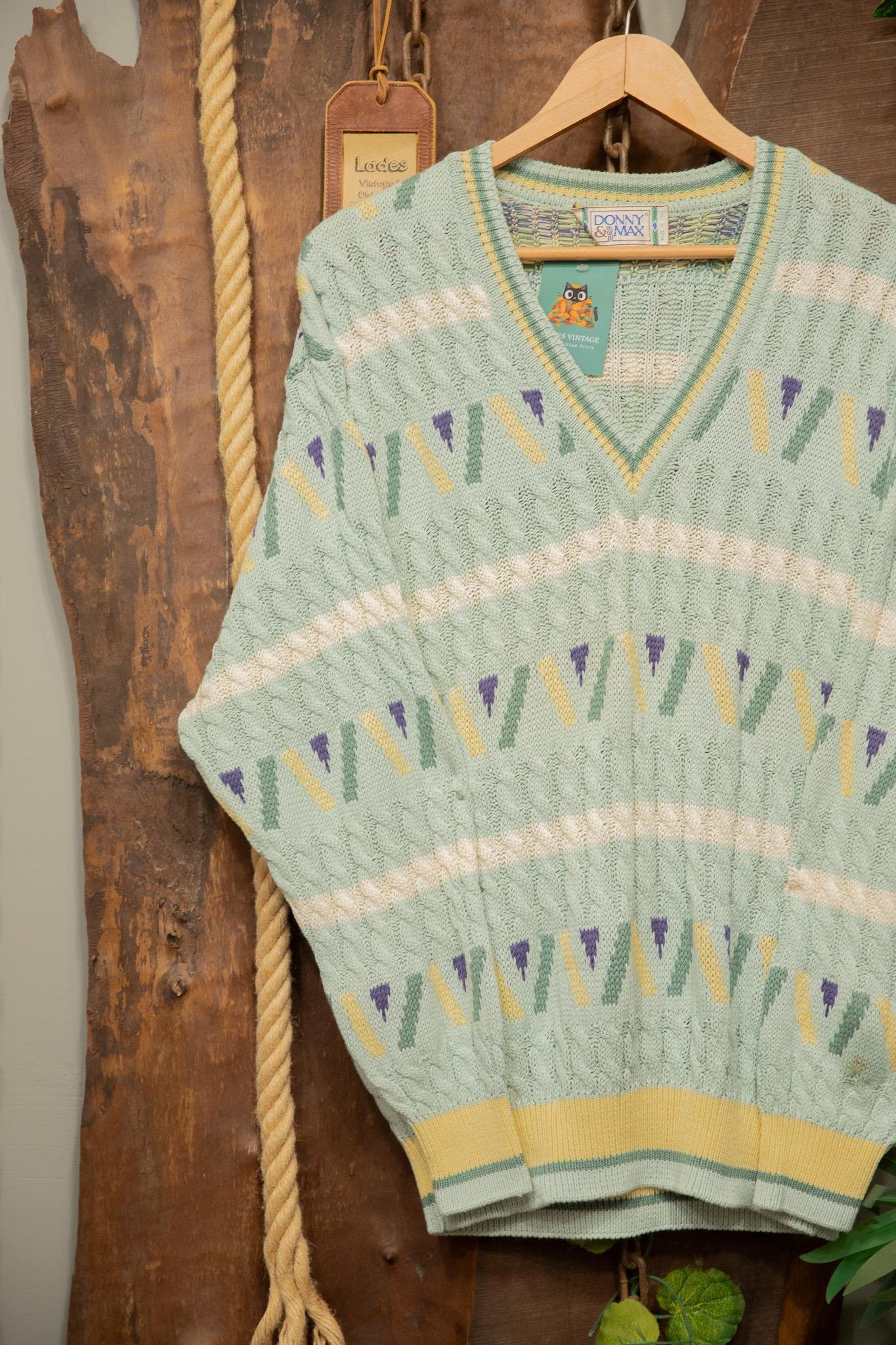 90s DONNY&MAX V-Neck Kazak