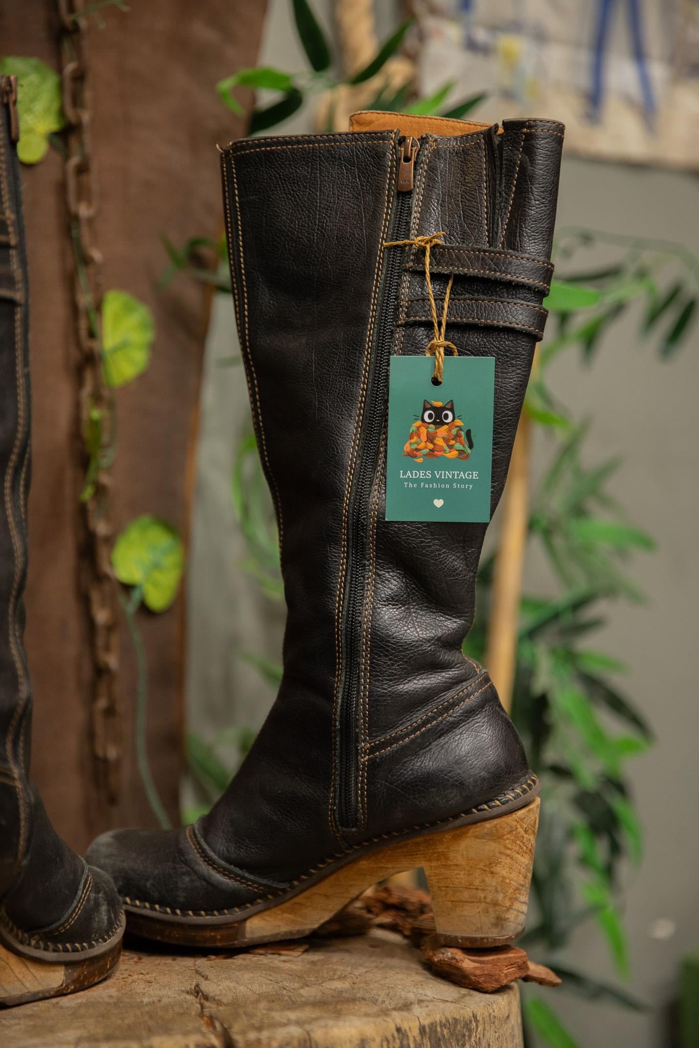 90's Platform Buckle Knee-High Deri Çizme