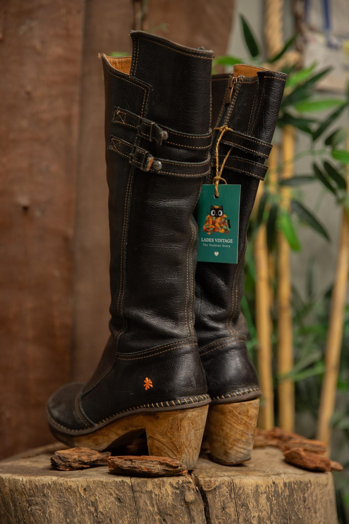 90's Platform Buckle Knee-High Deri Çizme