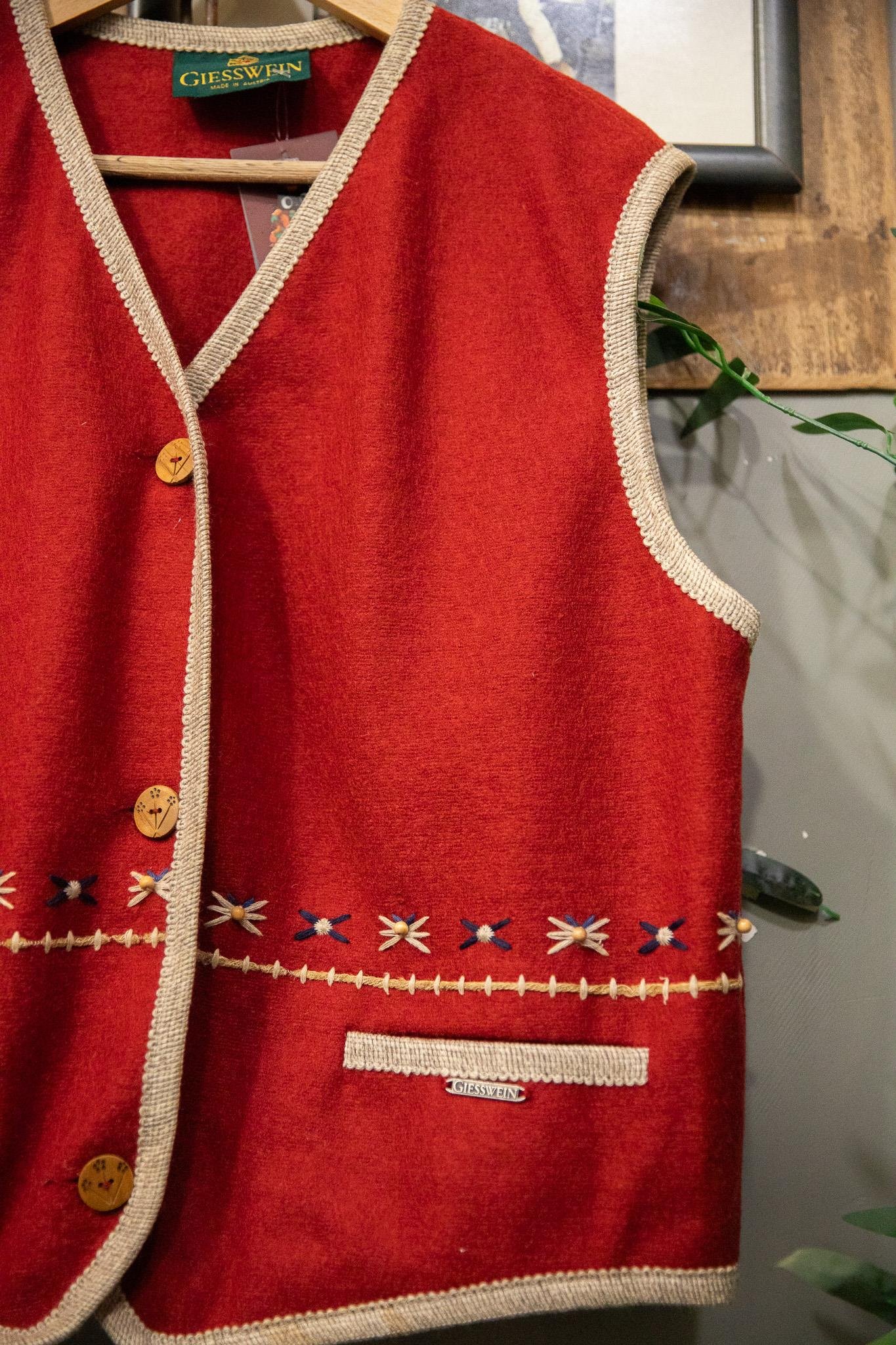 Austrian Bavyera Cherry Yelek
