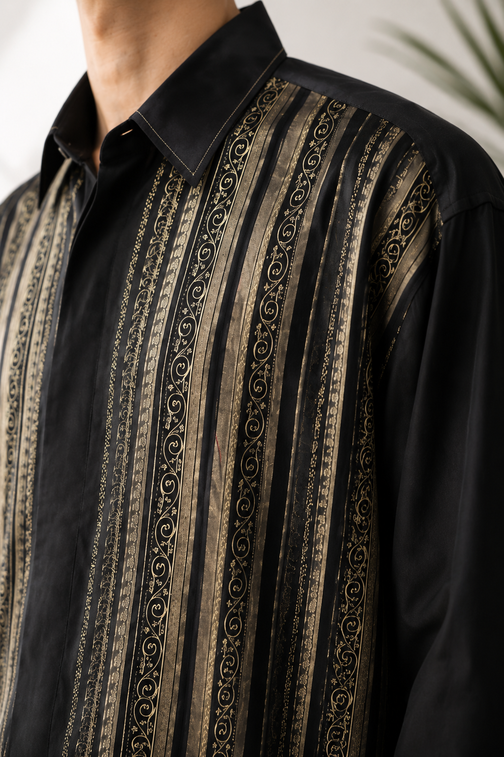 Black&Metallic Gold Parlak Gömlek