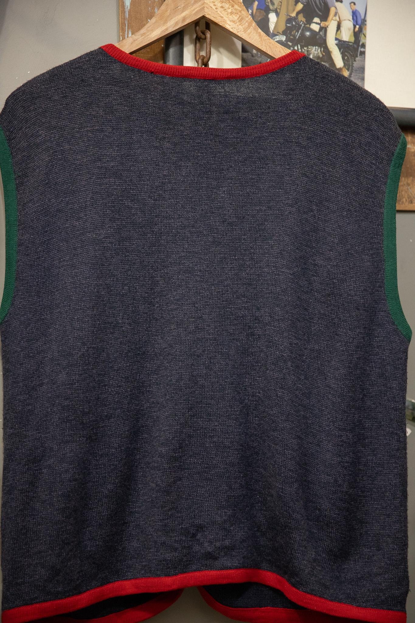 Classic Knit Yelek