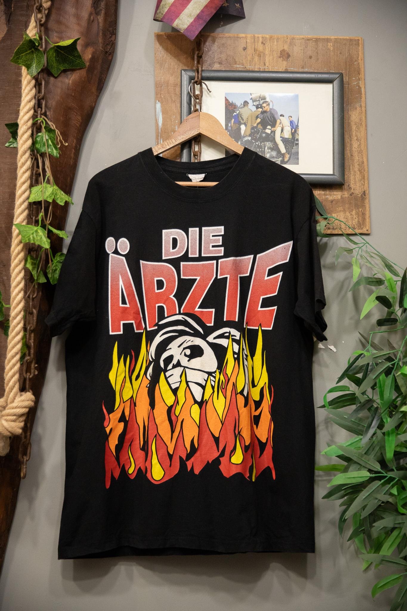 DIE ARZTE Salaş T-Shirt
